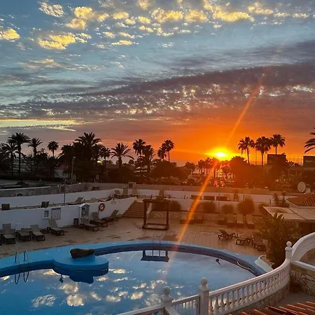 Magma Paraiso Royal فيلة *