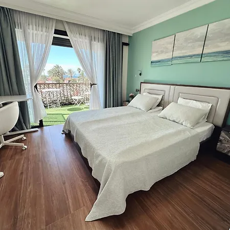 فيلة Magma Paraiso Royal